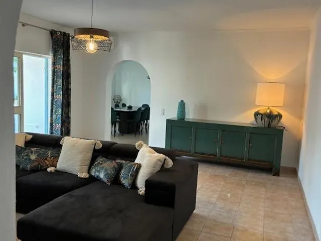 Villa Galvana Guia